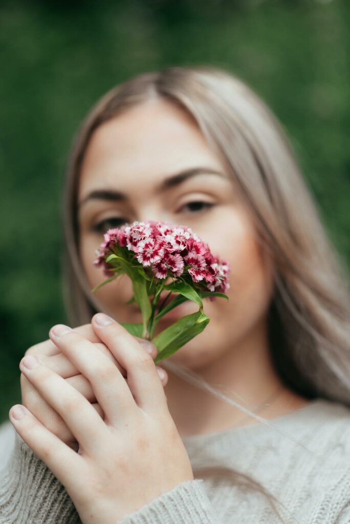 Como o cérebro reage aos aromas: a neurociência por trás do marketing olfativo